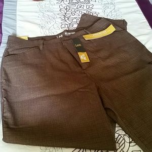 Ladies straight leg Lee pants brown